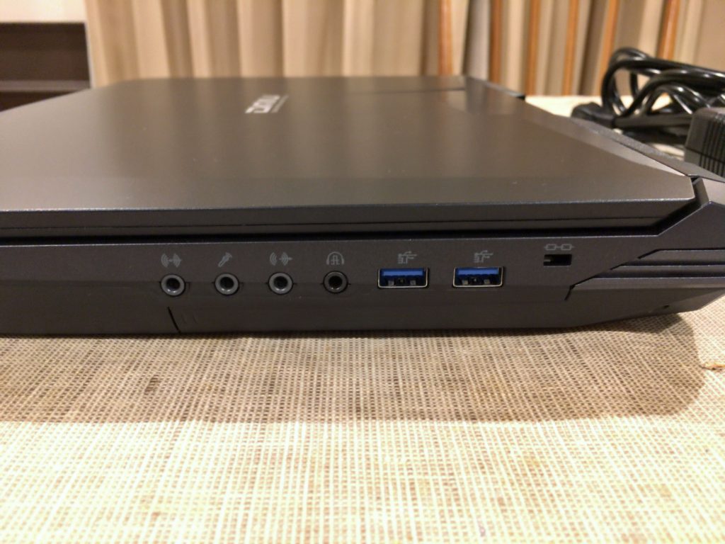 NG7630 本体右側端子