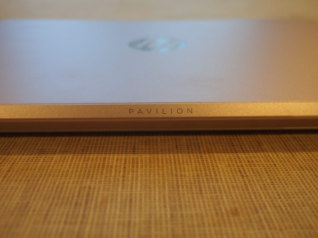 HP Pavilion 13-an0000（13-an0055TU）：本体背面