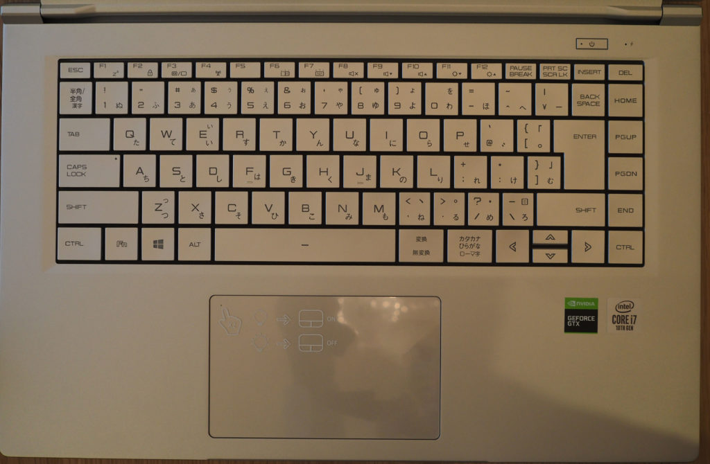 キーボード：DAIV 5P（2020年モデル）（保護フィルムを外した状態）