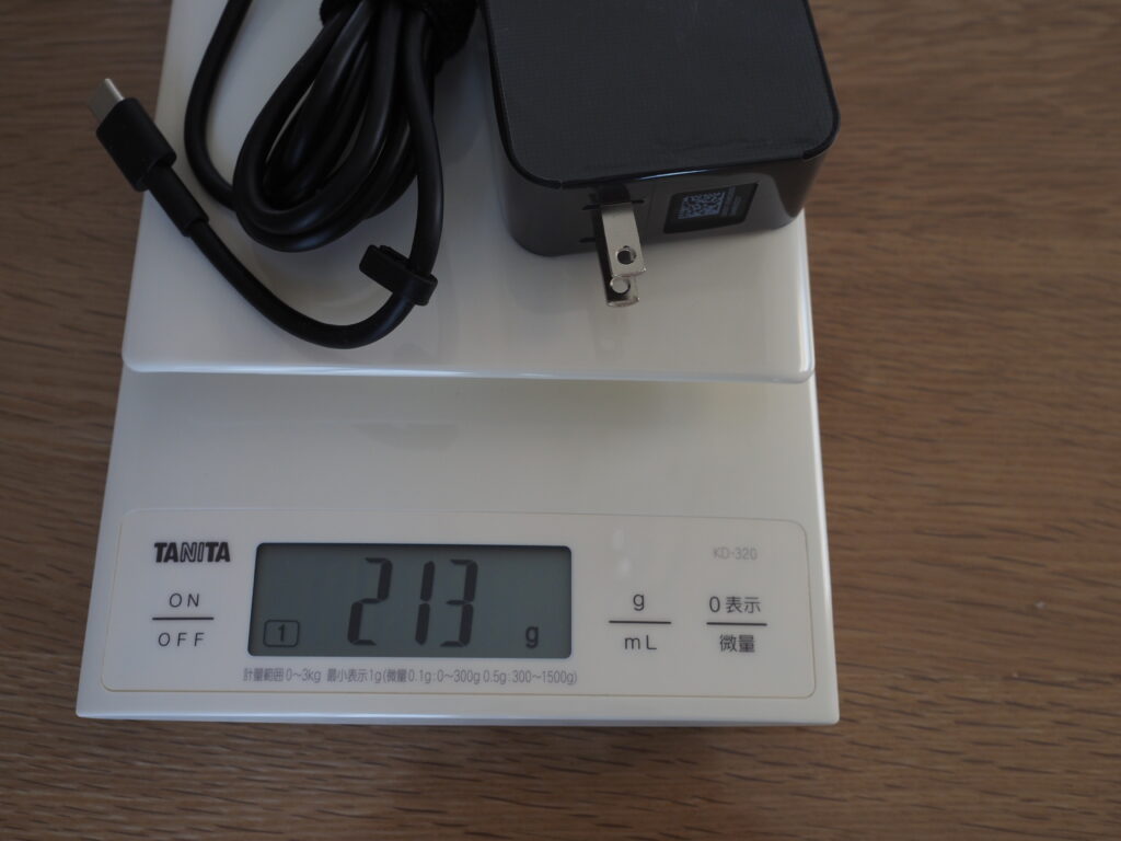 ACアダプター実重量：ASUS ZenBook 14 Ultralight UX435EAL （UX435EAL-KC099TS）