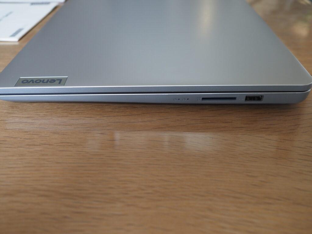 本体右側：Lenovo IdeaPad Slim 170（82R10009JP）